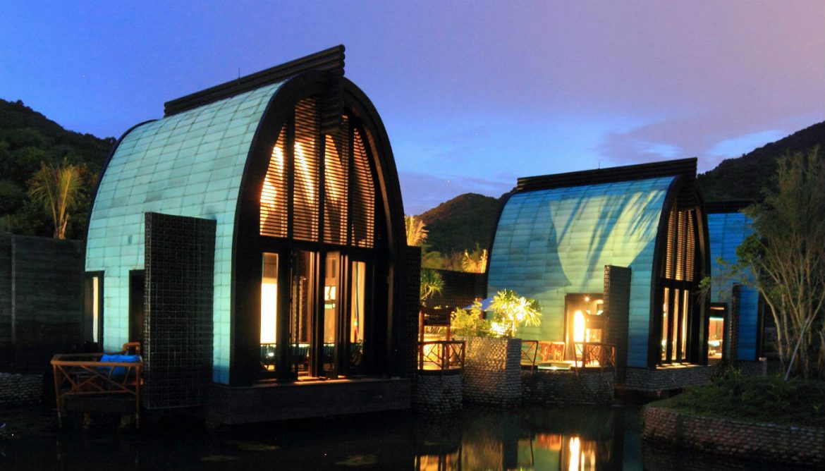 Spa_Lagoon_Villa_Exterior